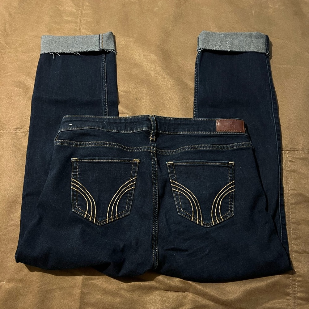 Woman’s Hollister skinny jeans